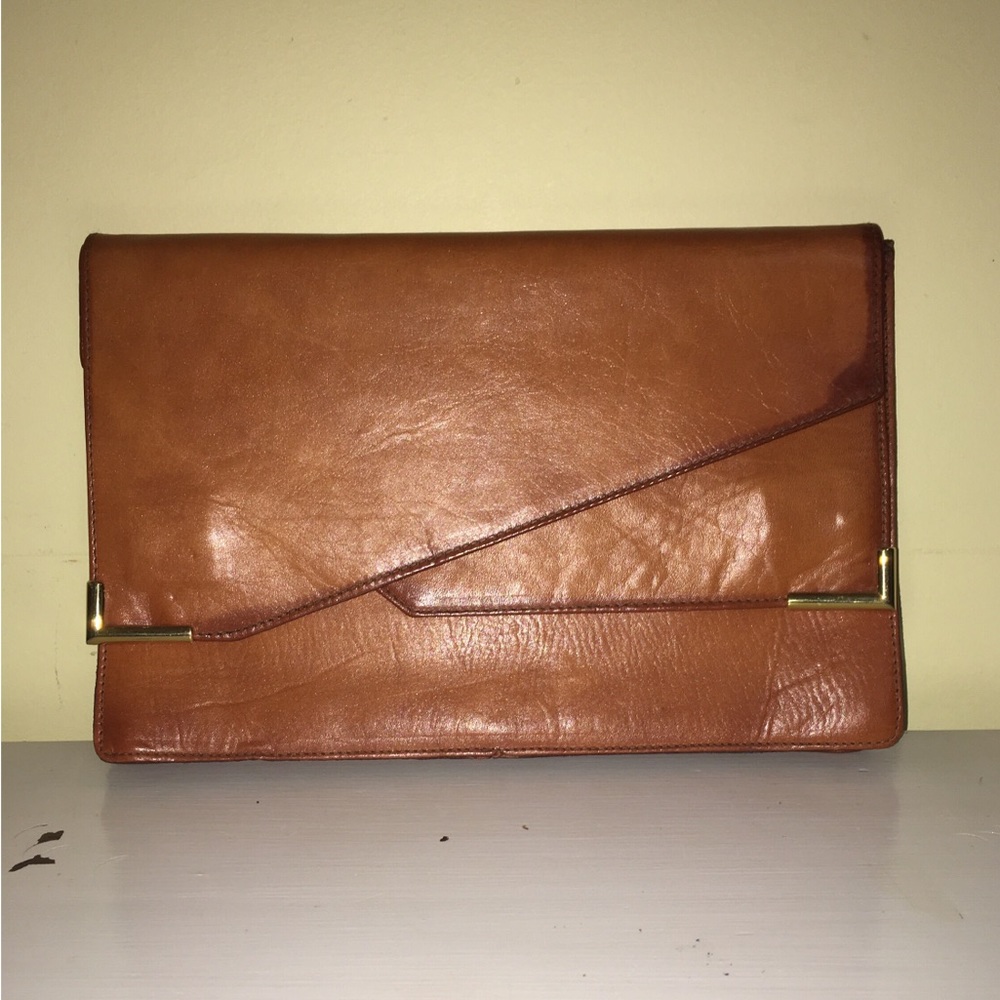 ❤️ BareTraps Leather Clutch